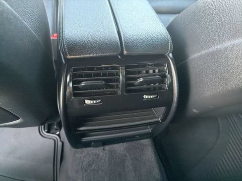 Used 2021 BMW M550i xDrive AWD/4WD image 23