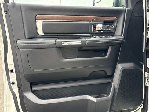 Used 2016 RAM 1500 Laramie w/ Convenience Group image 17