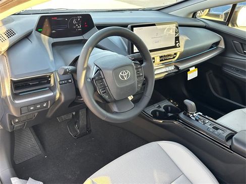 New 2026 Toyota Prius XLE image 17