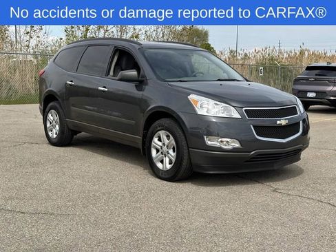 Used 2010 Chevrolet Traverse LS FWD image 8