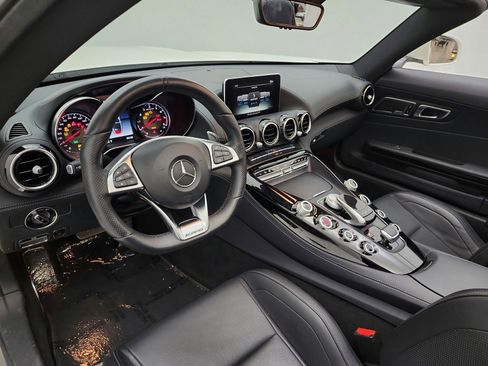 Used 2018 Mercedes-Benz AMG GT Roadster image 12