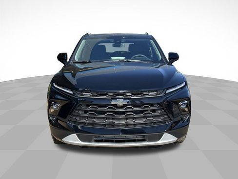 New 2026 Chevrolet Blazer LT image 2