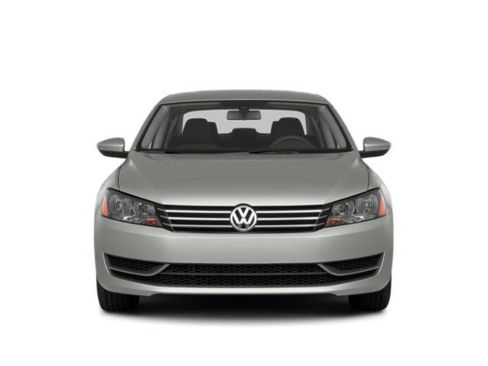 Used 2015 Volkswagen Passat 1.8T Limited Edition FWD image 4