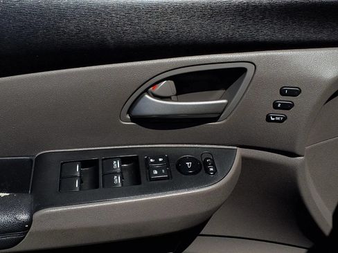 Used 2012 Honda Odyssey Touring Elite image 17