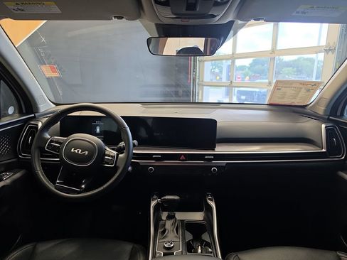 Certified 2024 Kia Sorento S w/ Panoramic Sunroof Package FWD image 19