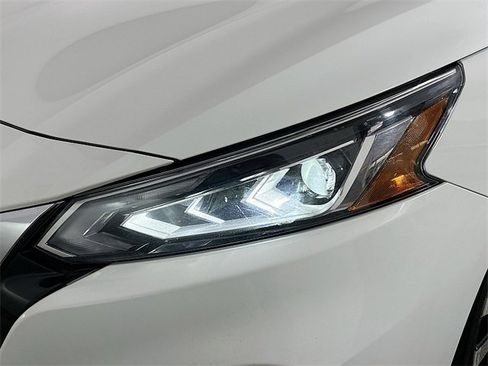Used 2022 Nissan Altima 2.5 SR image 24