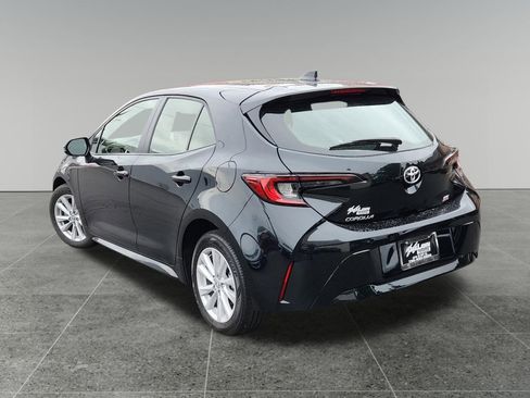 Used 2024 Toyota Corolla SE w/ SE Package FWD image 5