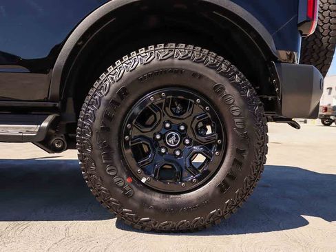 New 2026 Ford Bronco Outer Banks w/ Sasquatch Package AWD/4WD image 10