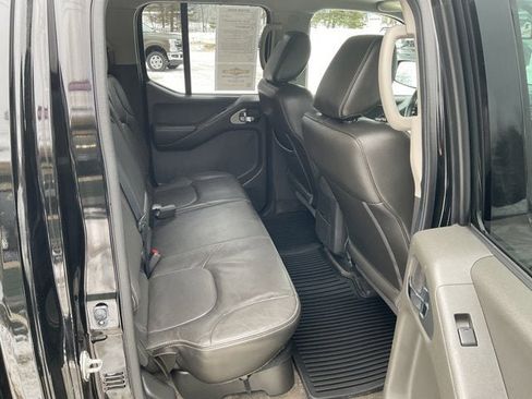 Used 2017 Nissan Frontier PRO-4X w/ Pro-4x Luxury Package image 35