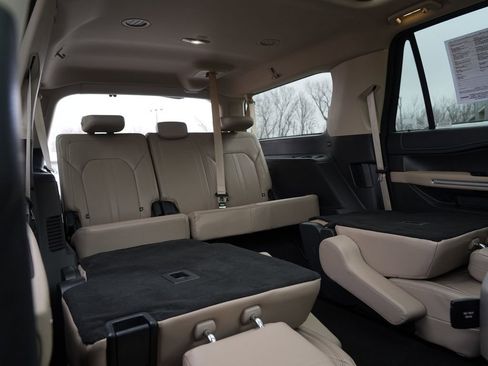 Used 2024 Ford Expedition Max Limited image 35