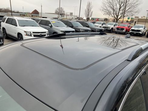 Certified 2025 Chevrolet Traverse High Country image 3