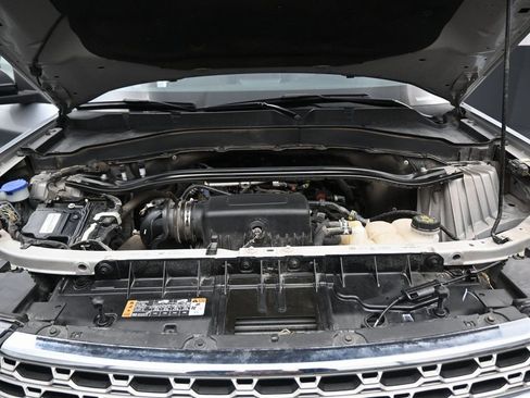 Used 2023 Ford Explorer Limited AWD/4WD image 41