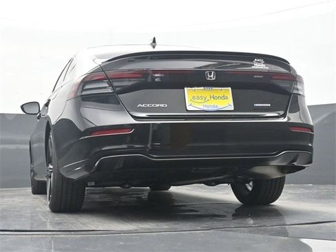 Certified 2025 Honda Accord Sport image 29