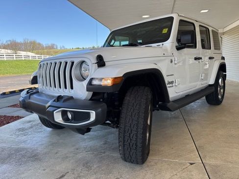 Used 2020 Jeep Wrangler Unlimited Sahara w/ Cold Weather Group image 10