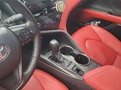 Used 2022 Toyota Camry XSE image 5