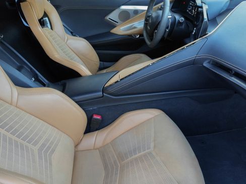 Used 2021 Chevrolet Corvette Stingray Preferred Cpe w/ 2LT image 13