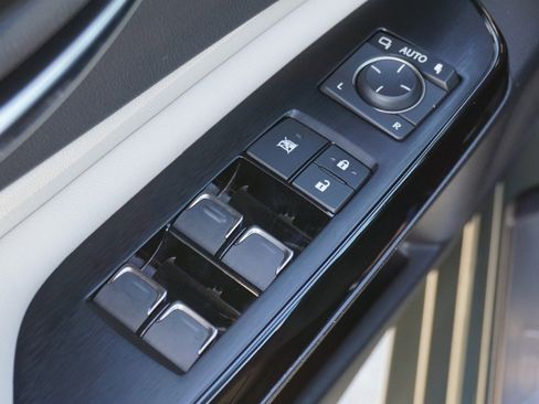 Certified 2025 Lexus ES 350 w/ Premium Package image 23