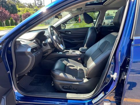 Used 2020 Nissan Altima 2.5 SR w/ Premium Package FWD image 25