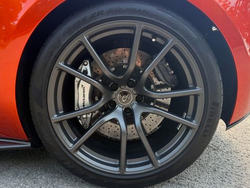 Used 2017 McLaren 570S Coupe image 49