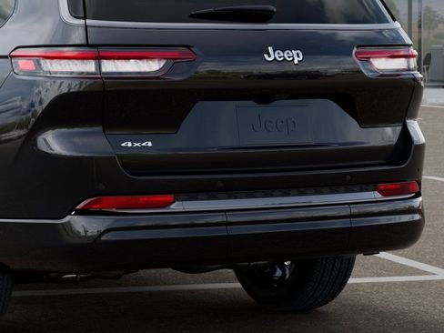 New 2026 Jeep Grand Cherokee L Limited AWD/4WD image 13