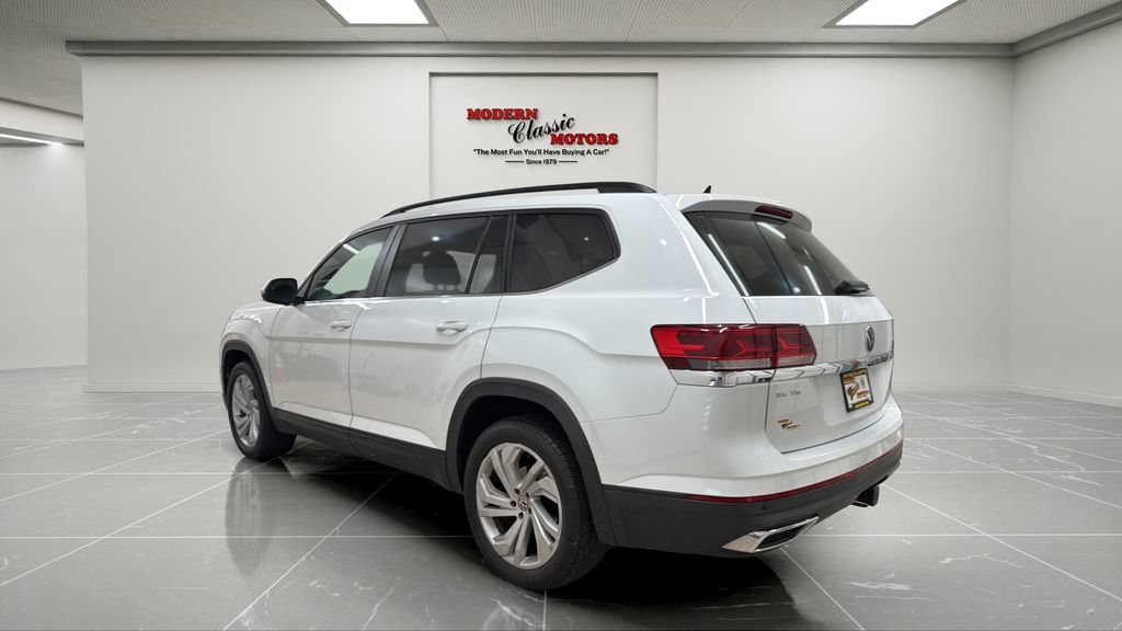 Used 2023 Volkswagen Atlas SE w/ Panoramic Sunroof Package FWD image 5