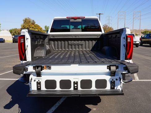 New 2026 GMC Sierra 2500 Denali w/ Denali Reserve Package AWD/4WD image 10