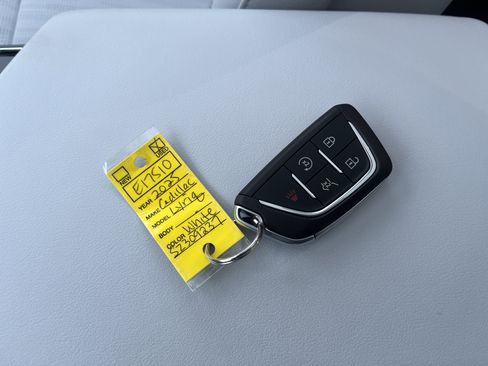 Used 2025 Cadillac Lyriq Luxury image 36