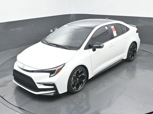 Used 2025 Toyota Corolla FX w/ Convenience Package FWD image 29