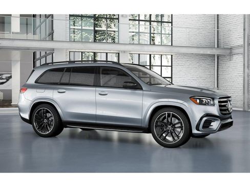 New 2025 Mercedes-Benz GLS 580 4MATIC image 13