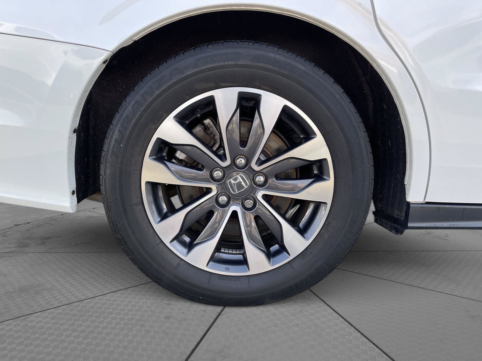 Used 2024 Honda Odyssey EX-L image 25