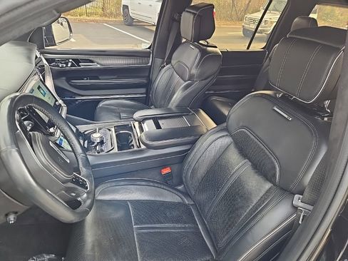 Used 2022 Jeep Grand Wagoneer Series II image 9