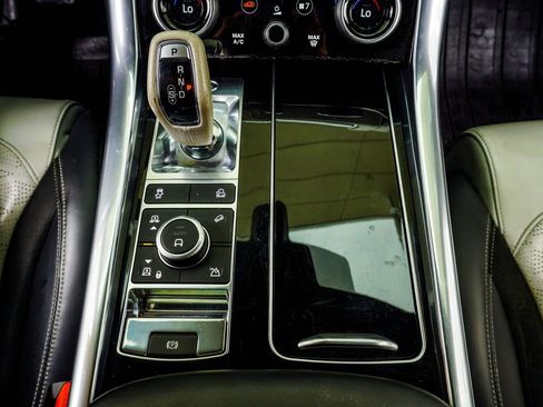 Used 2020 Land Rover Range Rover Sport SVR AWD/4WD image 20
