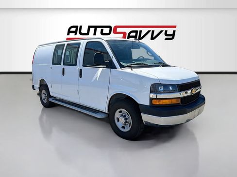 Used 2025 Chevrolet Express 2500 w/ Driver Convenience Package RWD image 1
