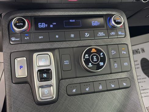 Used 2023 Hyundai Palisade Limited AWD/4WD image 24