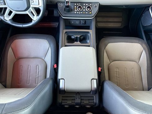 Used 2022 Land Rover Defender 90 X-Dynamic SE AWD/4WD image 16