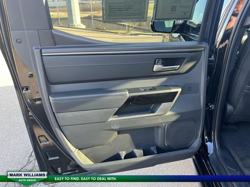 Used 2025 Toyota Tundra Limited image 23