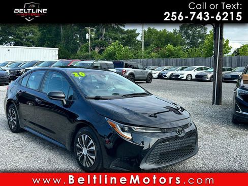 Used 2020 Toyota Corolla LE FWD image 1