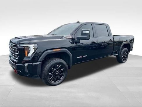 Certified 2024 GMC Sierra 2500 AT4 AWD/4WD image 2