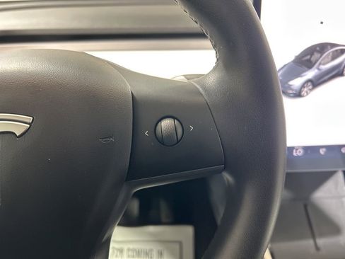 Used 2020 Tesla Model Y Long Range image 30