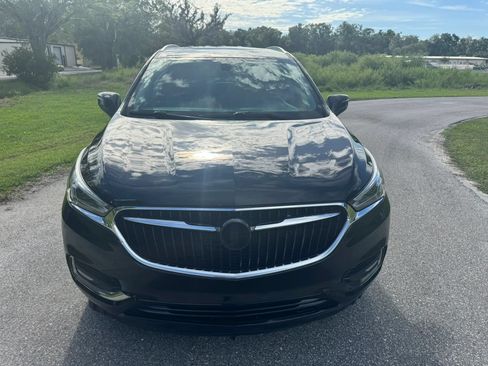 Used 2021 Buick Enclave Essence FWD image 2
