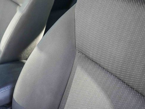 Used 2016 Honda HR-V LX image 25