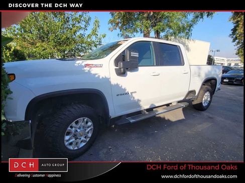 Used 2023 Chevrolet Silverado 2500 LT w/ Convenience Package AWD/4WD image 1