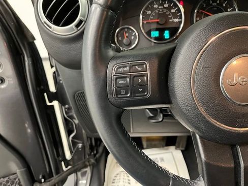 Used 2016 Jeep Wrangler Sahara w/ Connectivity Group AWD/4WD image 25