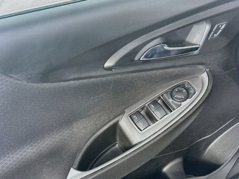 Used 2023 Chevrolet Malibu LT FWD image 17
