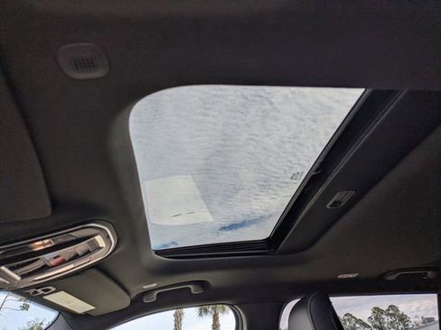 New 2025 Jeep Grand Cherokee L Altitude image 23