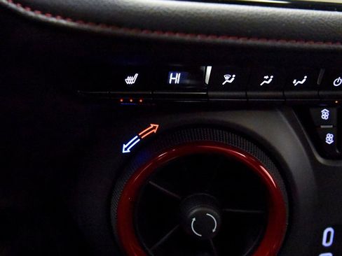 Used 2021 Chevrolet Blazer RS image 22