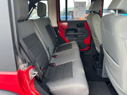 Used 2010 Jeep Wrangler Unlimited Sport image 19