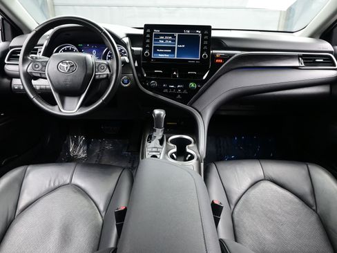 Used 2023 Toyota Camry XLE image 17