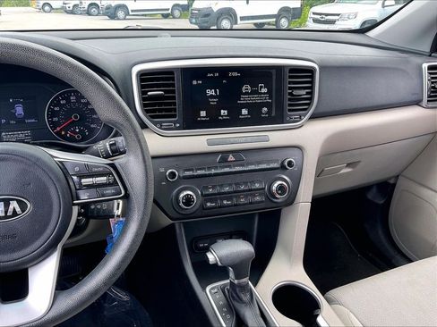 Used 2020 Kia Sportage LX AWD/4WD image 17