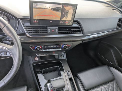 Used 2024 Audi SQ5 Prestige image 15